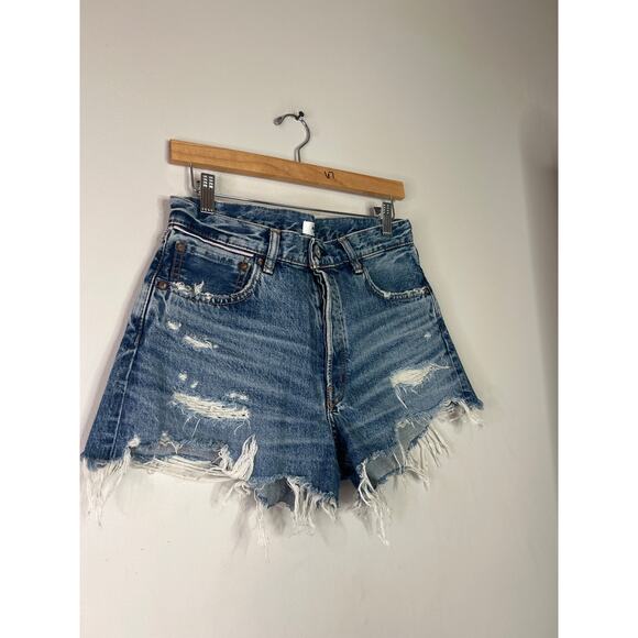 NEW Moussy Vintage Distressed Frayed Hem Whisker Faded Walworth Shorts Blue - Picture 3 of 7